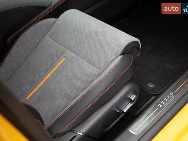 Zeekr 007 2024 в Киеве на Automoto.ua Желтый Zeekr 007, объемом двигателя 0 л и пробегом 8 тыс. км за 39700 $, фото 29 на Automoto.ua