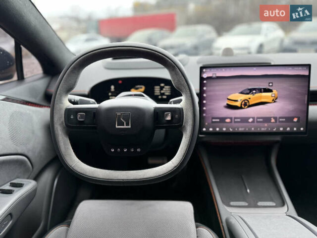 Жовтий Zeekr 007, об'ємом двигуна 0 л та пробігом 11 тис. км за 35000 $, фото 18 на Automoto.ua