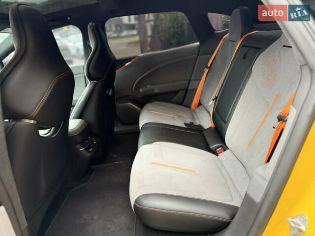 Жовтий Zeekr 007, об'ємом двигуна 0 л та пробігом 11 тис. км за 35000 $, фото 21 на Automoto.ua