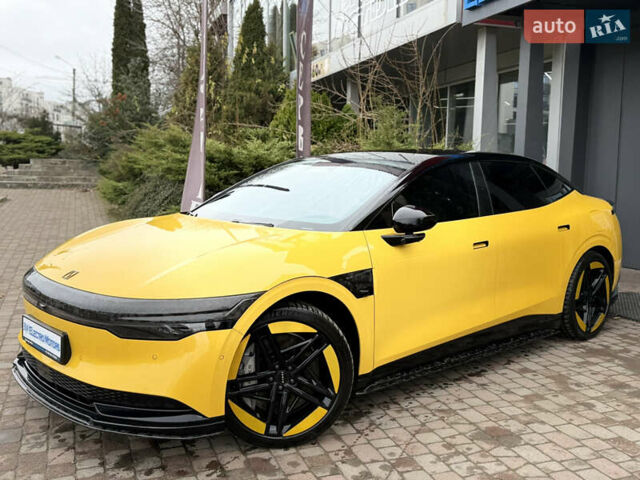 Жовтий Zeekr 007, об'ємом двигуна 0 л та пробігом 11 тис. км за 35000 $, фото 5 на Automoto.ua