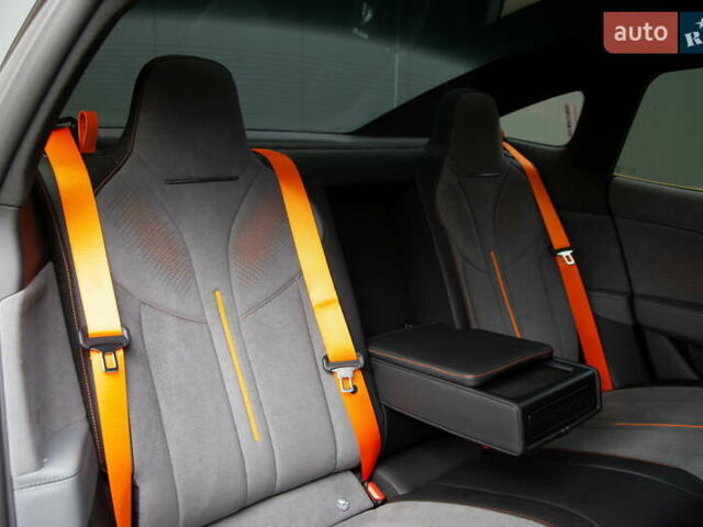 Zeekr 007 2024 в Киеве на Automoto.ua Желтый Zeekr 007, объемом двигателя 0 л и пробегом 8 тыс. км за 39700 $, фото 34 на Automoto.ua