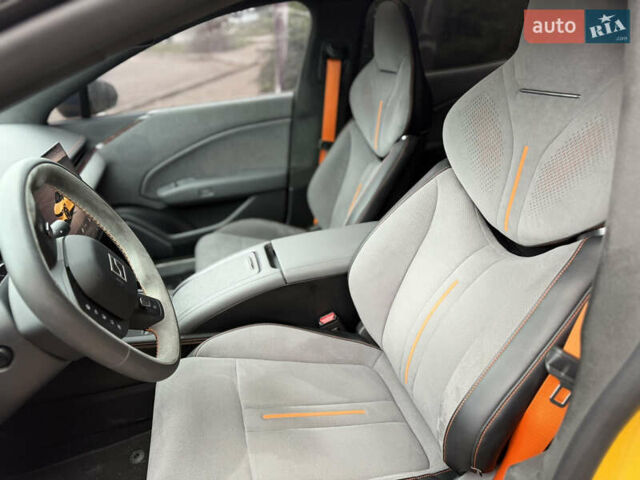 Жовтий Zeekr 007, об'ємом двигуна 0 л та пробігом 11 тис. км за 35000 $, фото 16 на Automoto.ua