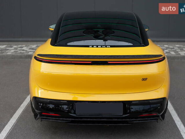 Zeekr 007 2024 в Киеве на Automoto.ua Желтый Zeekr 007, объемом двигателя 0 л и пробегом 8 тыс. км за 39700 $, фото 13 на Automoto.ua