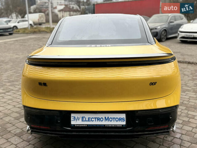 Жовтий Zeekr 007, об'ємом двигуна 0 л та пробігом 11 тис. км за 35000 $, фото 12 на Automoto.ua