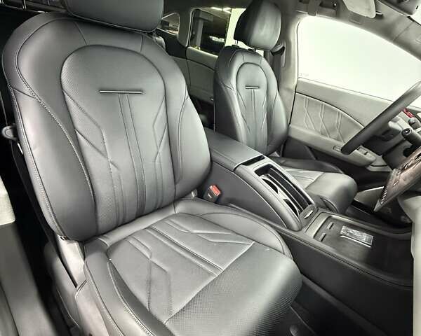 Zeekr 007 2024 в Одессе на Automoto.ua Серый Zeekr 007, объемом двигателя 0 л и пробегом 1 тыс. км за 40500 $, фото 25 на Automoto.ua