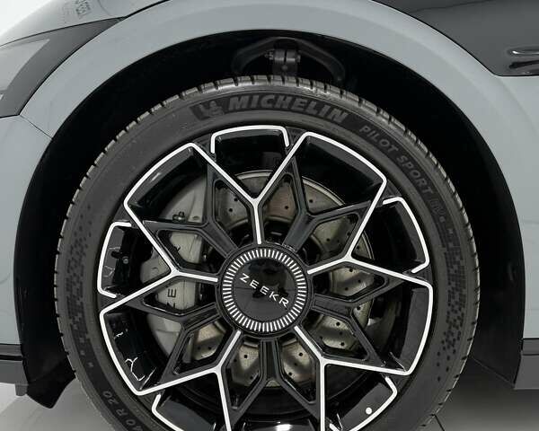 Zeekr 007 2024 в Одессе на Automoto.ua Серый Zeekr 007, объемом двигателя 0 л и пробегом 1 тыс. км за 40500 $, фото 20 на Automoto.ua
