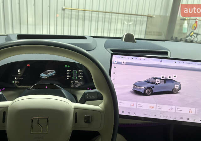 Серый Zeekr 007, объемом двигателя 0 л и пробегом 20 тыс. км за 34000 $, фото 9 на Automoto.ua