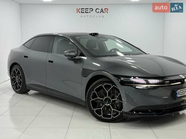 Zeekr 007 2024 в Одессе на Automoto.ua Серый Zeekr 007, объемом двигателя 0 л и пробегом 1 тыс. км за 40500 $, фото 2 на Automoto.ua