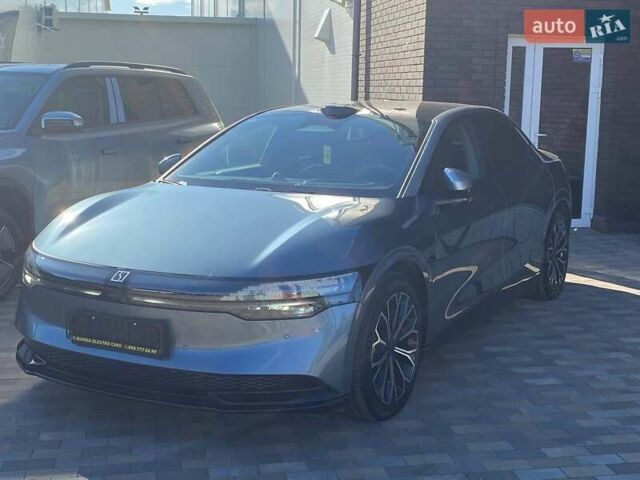 Синий Zeekr 007, объемом двигателя 0 л и пробегом 5 тыс. км за 34600 $, фото 1 на Automoto.ua
