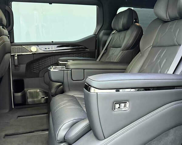 Білий Zeekr 009, об'ємом двигуна 0 л та пробігом 6 тис. км за 69000 $, фото 2 на Automoto.ua