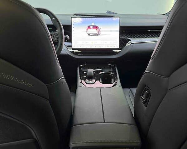 Білий Zeekr 009, об'ємом двигуна 0 л та пробігом 6 тис. км за 69000 $, фото 3 на Automoto.ua