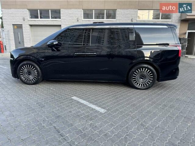 Черный Zeekr 009, объемом двигателя 0 л и пробегом 37 тыс. км за 69000 $, фото 6 на Automoto.ua