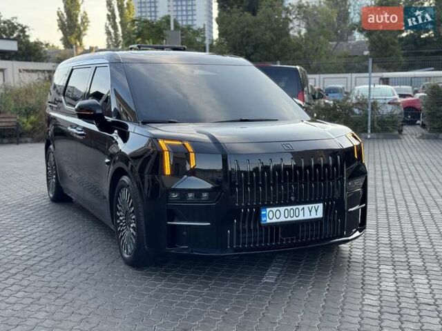 Черный Zeekr 009, объемом двигателя 0 л и пробегом 37 тыс. км за 69000 $, фото 1 на Automoto.ua