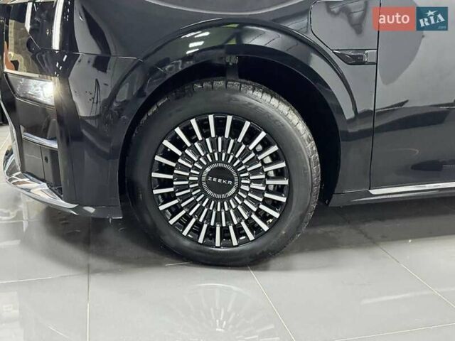 Черный Zeekr 009, объемом двигателя 0 л и пробегом 1 тыс. км за 75799 $, фото 2 на Automoto.ua