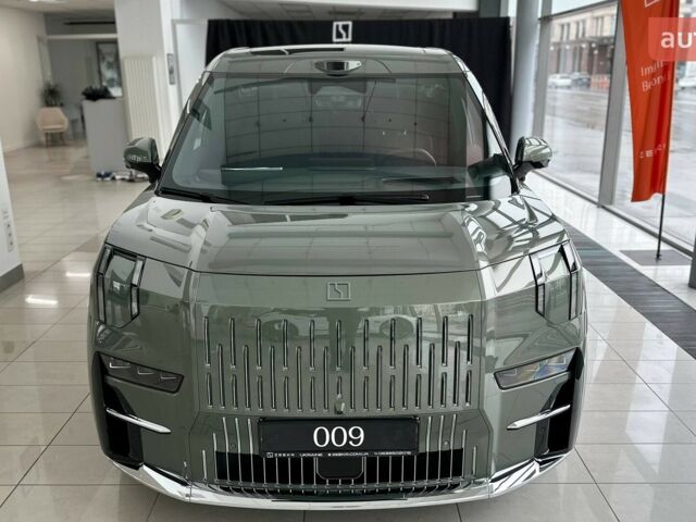 Zeekr 009 2025 года купить новое авто Zeekr 009 2025 года от официального дилера SKM-1 Zeekr фото