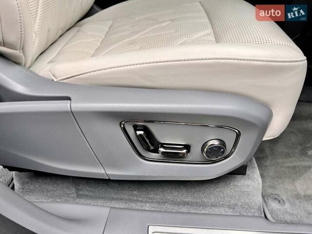 Серый Zeekr 009, объемом двигателя 0 л и пробегом 11 тыс. км за 68999 $, фото 65 на Automoto.ua