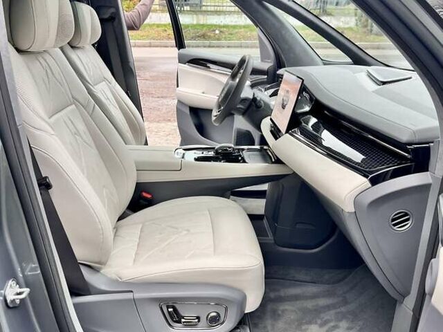 Серый Zeekr 009, объемом двигателя 0 л и пробегом 11 тыс. км за 68999 $, фото 67 на Automoto.ua