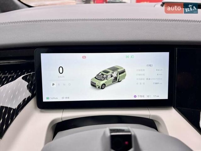 Серый Zeekr 009, объемом двигателя 0 л и пробегом 11 тыс. км за 68999 $, фото 49 на Automoto.ua