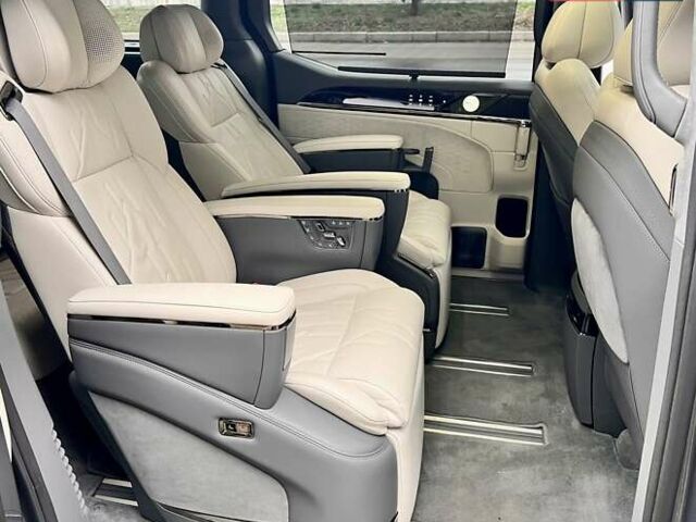 Серый Zeekr 009, объемом двигателя 0 л и пробегом 11 тыс. км за 68999 $, фото 62 на Automoto.ua