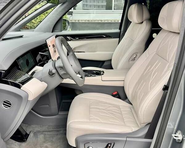 Серый Zeekr 009, объемом двигателя 0 л и пробегом 11 тыс. км за 68999 $, фото 29 на Automoto.ua