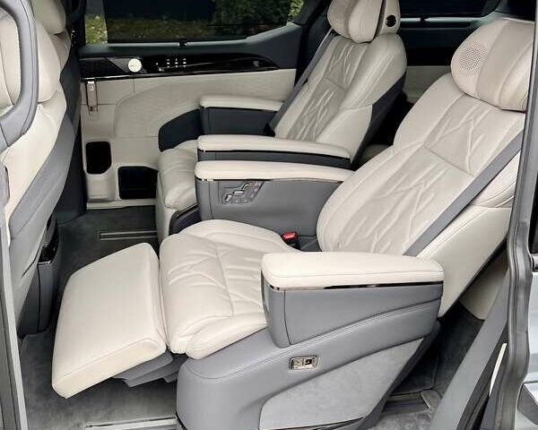 Серый Zeekr 009, объемом двигателя 0 л и пробегом 11 тыс. км за 68999 $, фото 37 на Automoto.ua