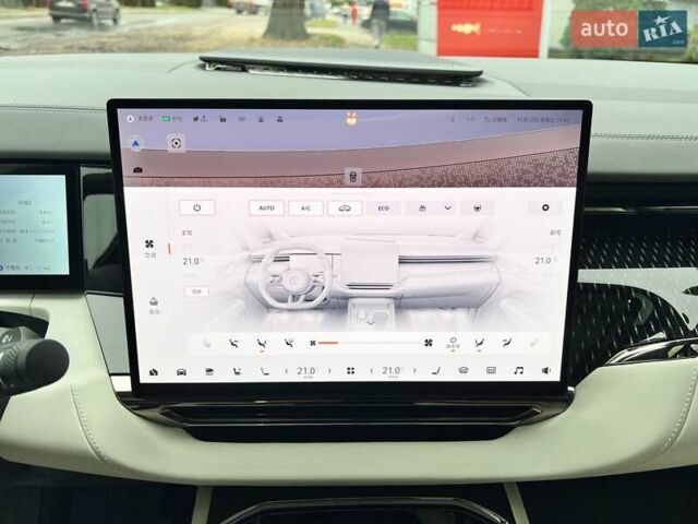 Серый Zeekr 009, объемом двигателя 0 л и пробегом 11 тыс. км за 68999 $, фото 50 на Automoto.ua