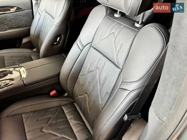 Зеленый Zeekr 009, объемом двигателя 0 л и пробегом 1 тыс. км за 77199 $, фото 10 на Automoto.ua