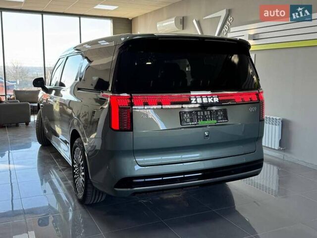 Зеленый Zeekr 009, объемом двигателя 0 л и пробегом 1 тыс. км за 78499 $, фото 3 на Automoto.ua
