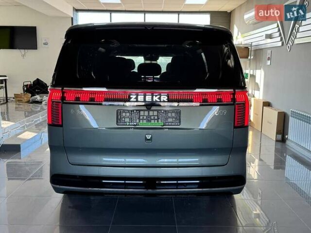 Зеленый Zeekr 009, объемом двигателя 0 л и пробегом 1 тыс. км за 78499 $, фото 4 на Automoto.ua