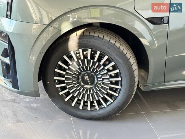 Зеленый Zeekr 009, объемом двигателя 0 л и пробегом 1 тыс. км за 77199 $, фото 2 на Automoto.ua