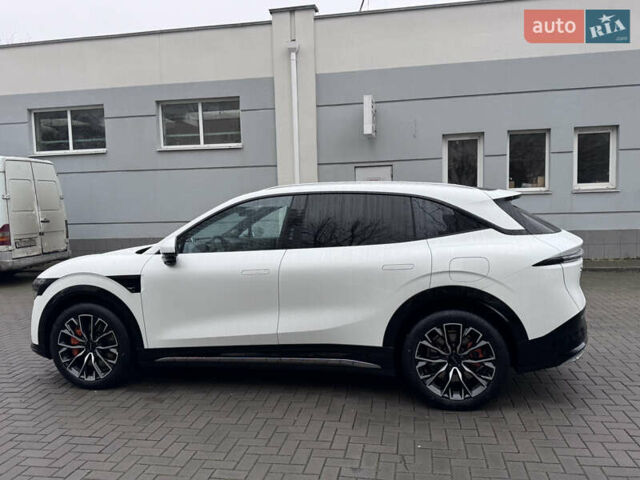 Білий Zeekr 7X, об'ємом двигуна 0 л та пробігом 1 тис. км за 46700 $, фото 8 на Automoto.ua