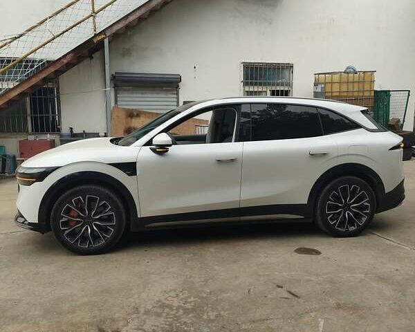 Білий Zeekr 7X, об'ємом двигуна 0 л та пробігом 19 тис. км за 33600 $, фото 6 на Automoto.ua