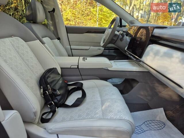 Zeekr 7X 2024 у Броварах на Automoto.ua Білий Zeekr 7X, об'ємом двигуна 0 л та пробігом 3 тис. км за 38500 $, фото 47 на Automoto.ua