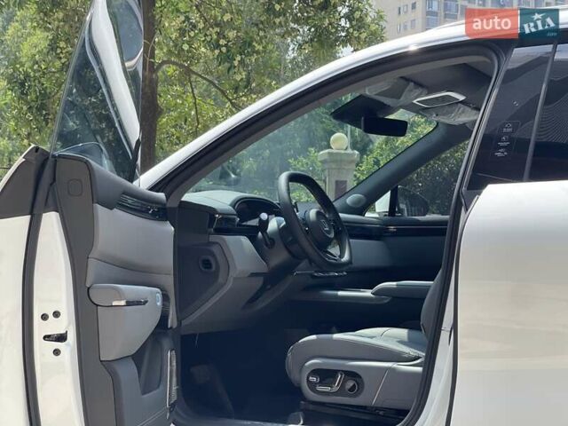 Белый Zeekr 7X, объемом двигателя 0 л и пробегом 15 тыс. км за 41900 $, фото 5 на Automoto.ua
