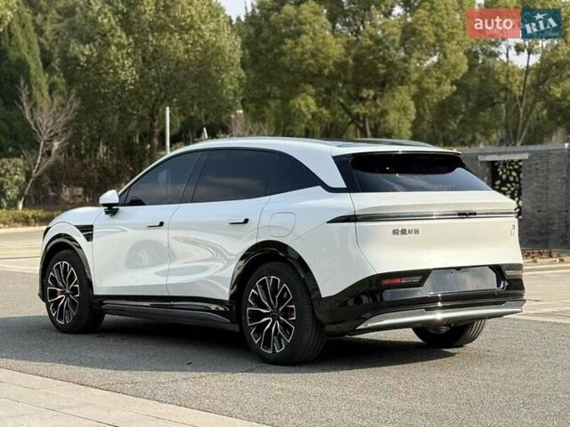 Белый Zeekr 7X, объемом двигателя 0 л и пробегом 7 тыс. км за 38200 $, фото 2 на Automoto.ua