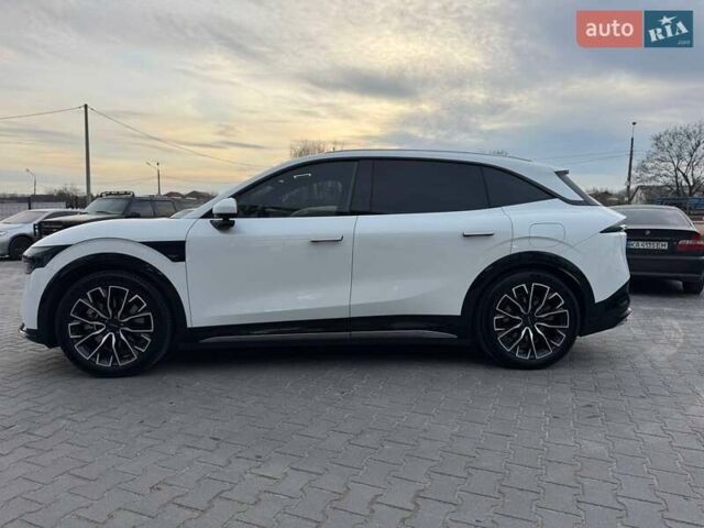 Белый Zeekr 7X, объемом двигателя 0 л и пробегом 10 тыс. км за 43500 $, фото 1 на Automoto.ua