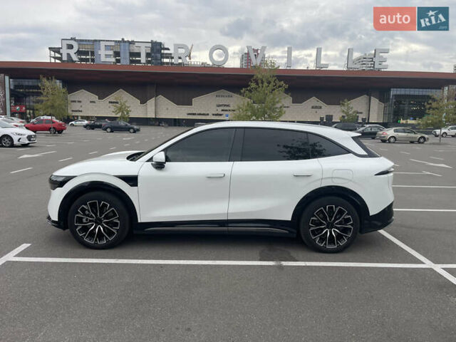 Білий Zeekr 7X, об'ємом двигуна 0 л та пробігом 14 тис. км за 37500 $, фото 2 на Automoto.ua