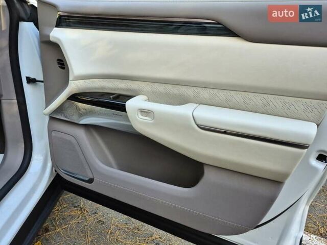 Zeekr 7X 2024 у Броварах на Automoto.ua Білий Zeekr 7X, об'ємом двигуна 0 л та пробігом 3 тис. км за 38500 $, фото 45 на Automoto.ua