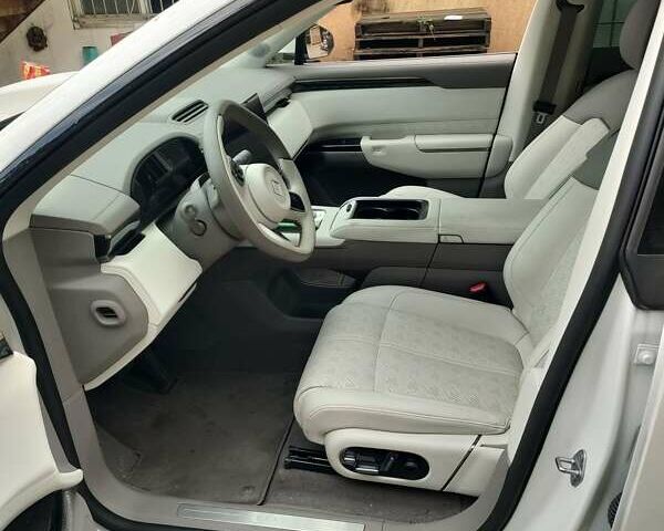 Білий Zeekr 7X, об'ємом двигуна 0 л та пробігом 19 тис. км за 33600 $, фото 8 на Automoto.ua