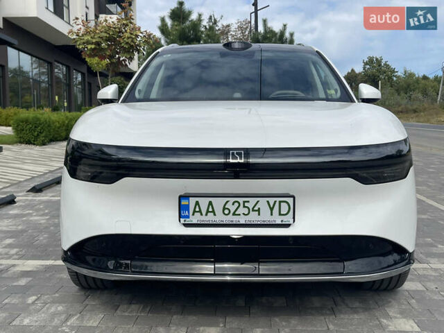 Білий Zeekr 7X, об'ємом двигуна 0 л та пробігом 6 тис. км за 46499 $, фото 13 на Automoto.ua