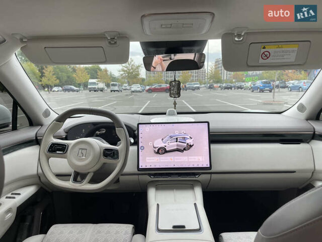 Білий Zeekr 7X, об'ємом двигуна 0 л та пробігом 14 тис. км за 37500 $, фото 13 на Automoto.ua