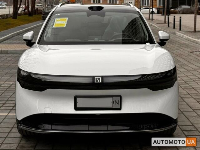 Белый Zeekr 7X, объемом двигателя 0 л и пробегом 1 тыс. км за 38900 $, фото 1 на Automoto.ua