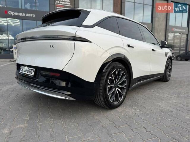 Белый Zeekr 7X, объемом двигателя 0 л и пробегом 10 тыс. км за 43500 $, фото 9 на Automoto.ua