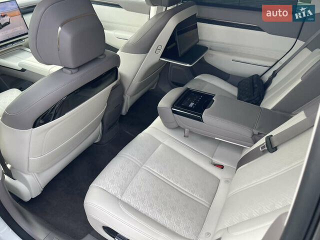 Білий Zeekr 7X, об'ємом двигуна 0 л та пробігом 6 тис. км за 46499 $, фото 35 на Automoto.ua