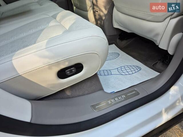 Zeekr 7X 2024 у Броварах на Automoto.ua Білий Zeekr 7X, об'ємом двигуна 0 л та пробігом 3 тис. км за 38500 $, фото 41 на Automoto.ua