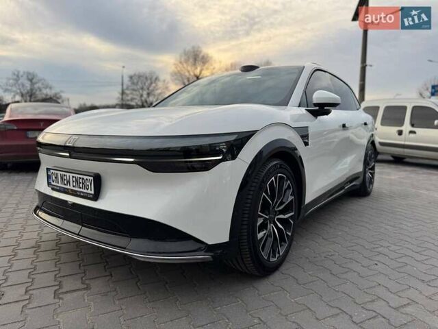 Белый Zeekr 7X, объемом двигателя 0 л и пробегом 10 тыс. км за 43500 $, фото 24 на Automoto.ua