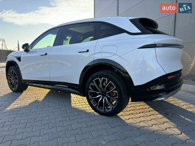 Белый Zeekr 7X, объемом двигателя 0 л и пробегом 1 тыс. км за 39999 $, фото 7 на Automoto.ua