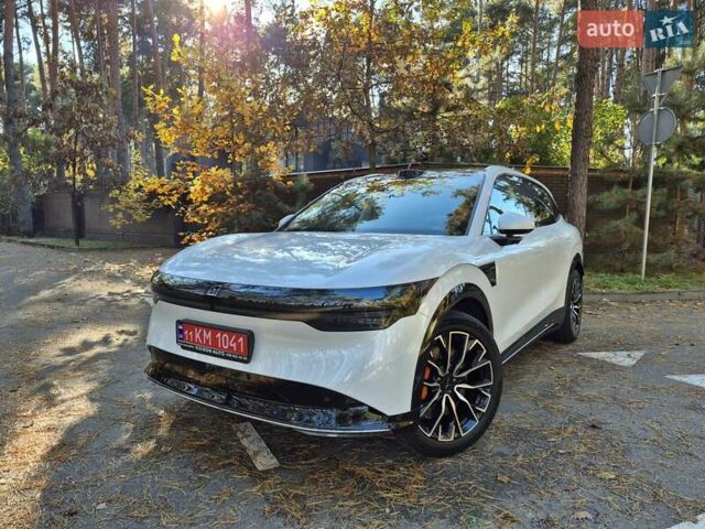 Zeekr 7X 2024 у Броварах на Automoto.ua Білий Zeekr 7X, об'ємом двигуна 0 л та пробігом 3 тис. км за 38500 $, фото 1 на Automoto.ua