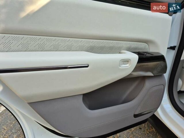 Zeekr 7X 2024 у Броварах на Automoto.ua Білий Zeekr 7X, об'ємом двигуна 0 л та пробігом 3 тис. км за 38500 $, фото 38 на Automoto.ua