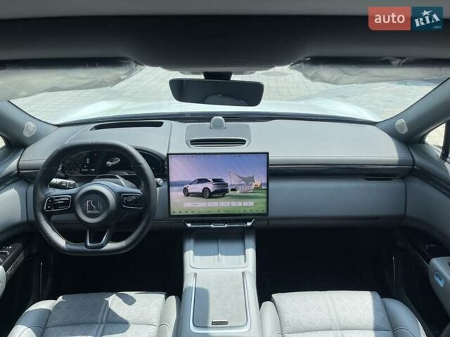 Белый Zeekr 7X, объемом двигателя 0 л и пробегом 15 тыс. км за 41900 $, фото 6 на Automoto.ua